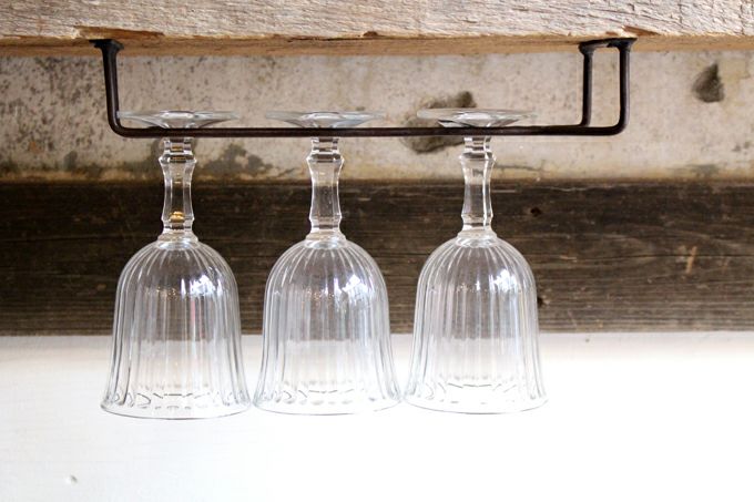 アイアン・ワイングラスホルダー/おしゃれなカフェバーのようにワイン