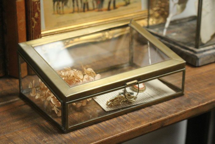 かわいい真鍮とガラスのショーケース おしゃれなインテリア雑貨屋MALTO