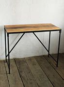 ナチュラルな木製天板デスク