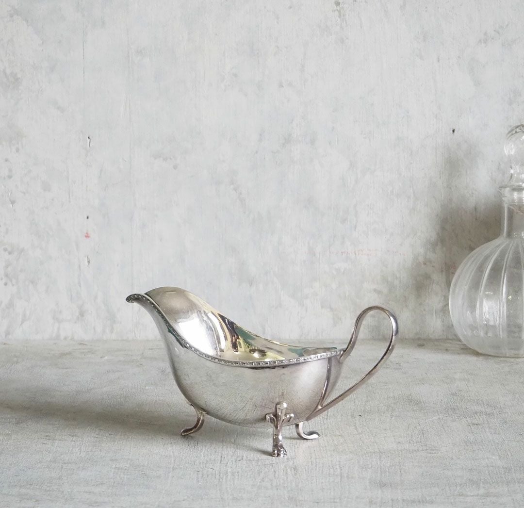 シルバープレートのソースポート