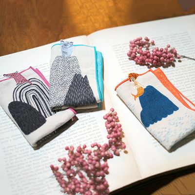 挿絵作家・森田 MiWのタオルハンカチを販売MALTO