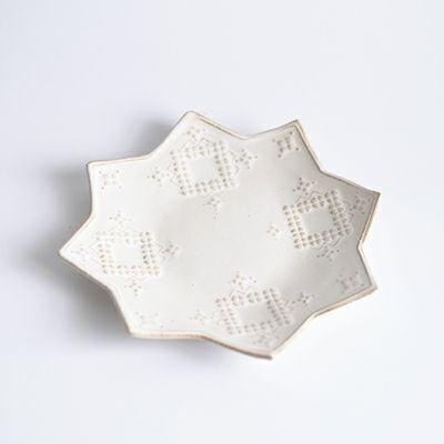 北欧の星のような皿