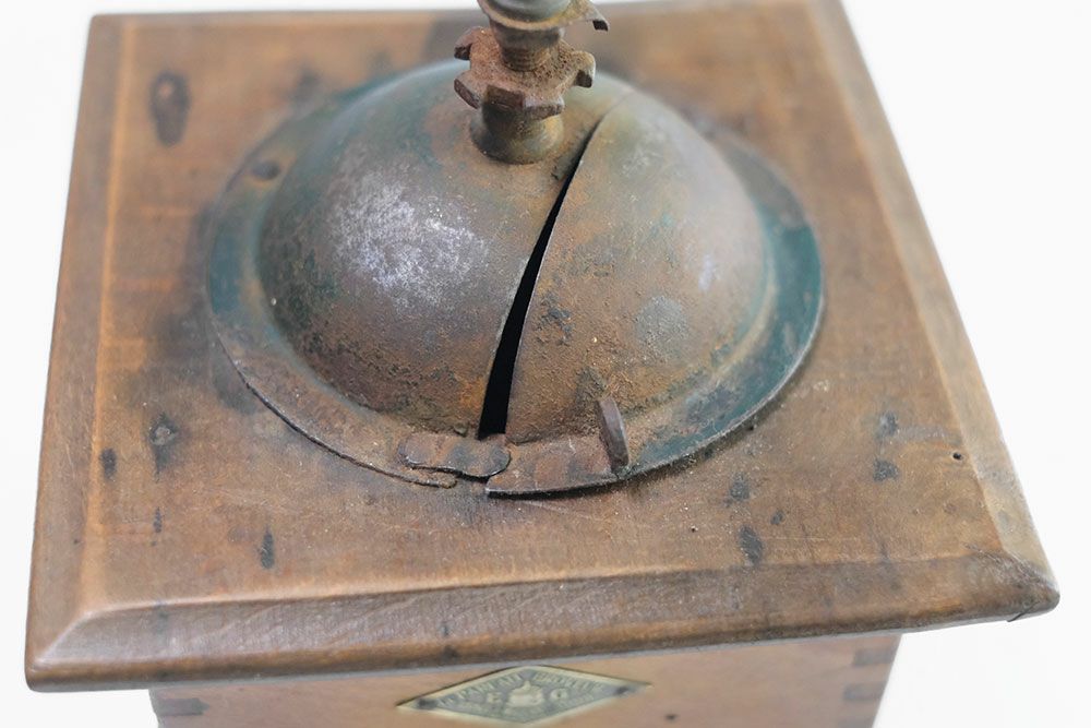 アンティークショップ