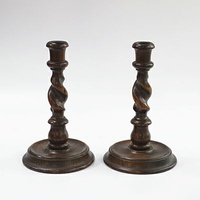 英国のアンティークキャンドルスタンド