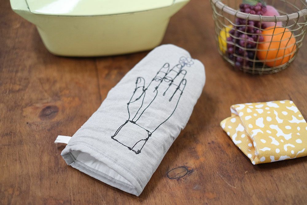 【専用ページ】ハンドメイド♡パーテーション布♡カントリーほうき♡キッチンミトン 専用ページ】ハンドメイド♡パーテーション布♡カントリーほうき