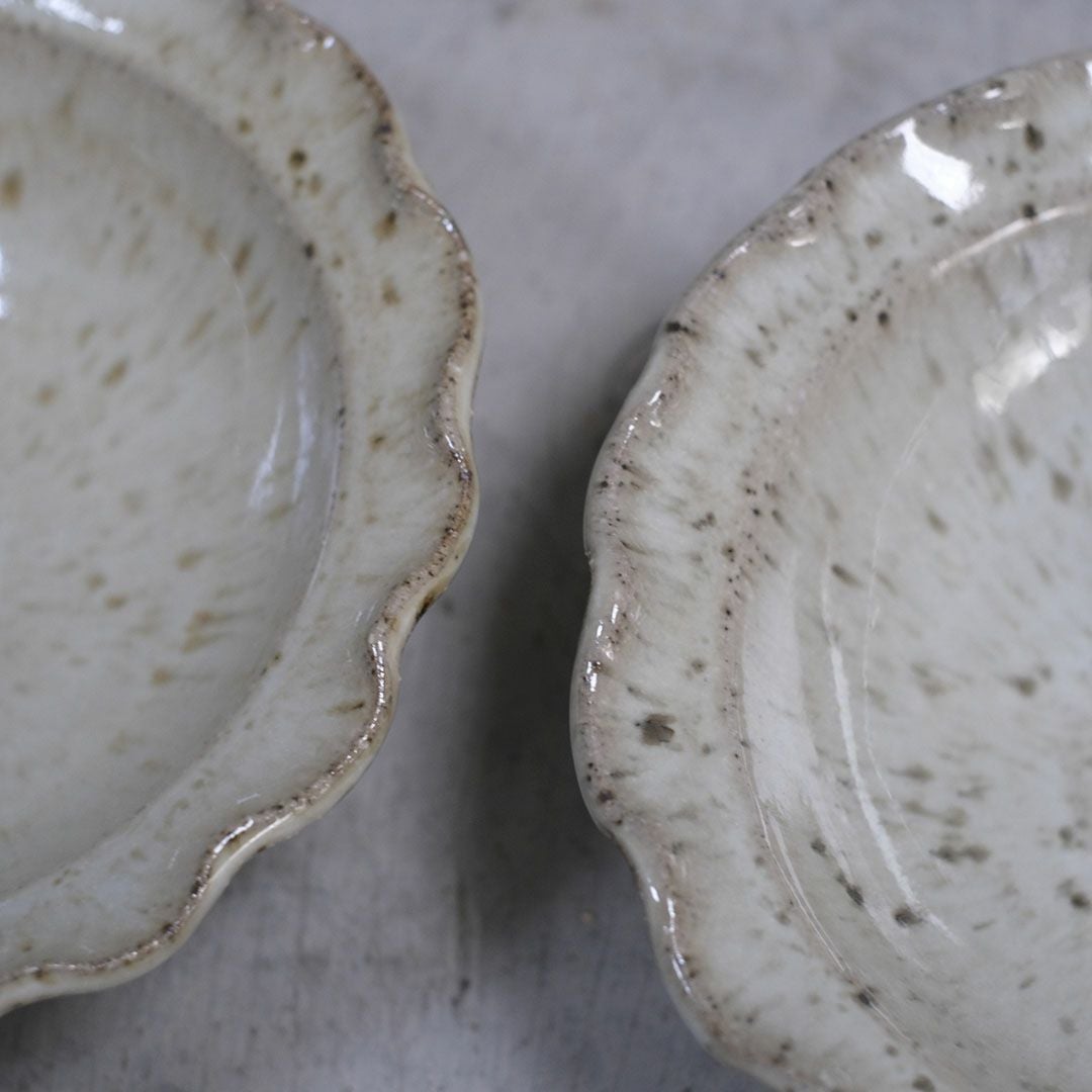 岡泰造 ワラ灰釉5寸輪花鉢 輪花皿 小鉢 作家の器 瀬戸焼 和食器 の通販