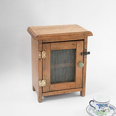 大型　木箱　ボックス　2A076　古道具　古家具　ビンテージ　アンティーク 鍵付き トランク型 収納ボックス 大型 トランクボックス アンティーク