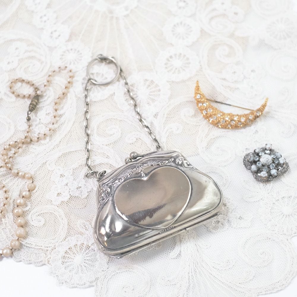 かわいいアンティーク小さな銀の財布バッグ型