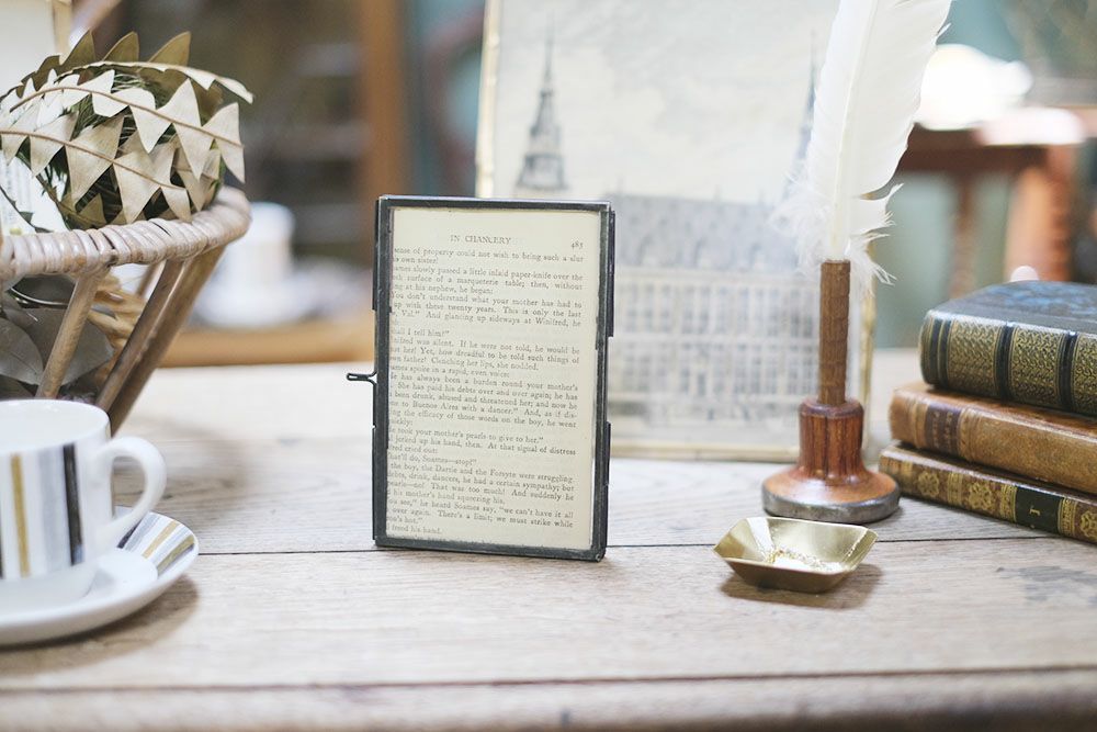 かわいいアイアンフレームとガラスの写真立て フォトフレーム