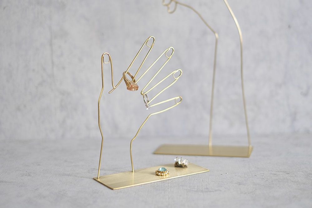 かわいいHAND アクセサリースタンド アクセサリー収納 指輪収納 真鍮