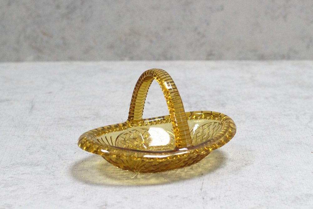 アンティーク 小さなガラスのうつわ イギリス バスケット2