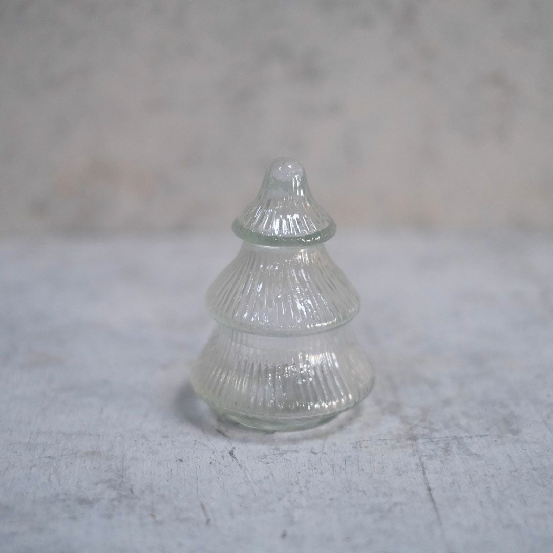 小さなガラスのクリスマスツリー