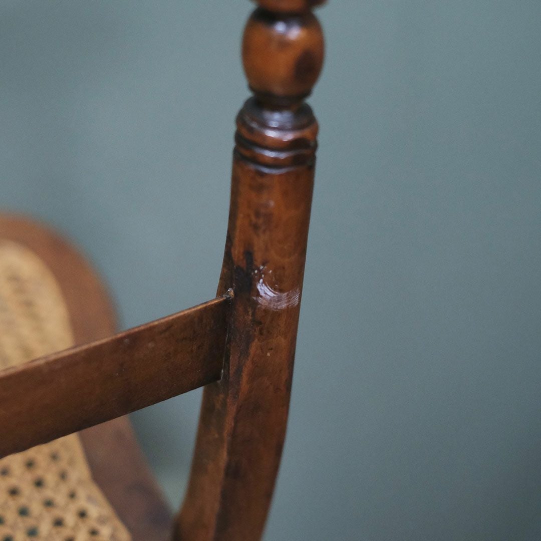 アンティーク ケーンシートチェア フランスの椅子 ラタンで編みの座面