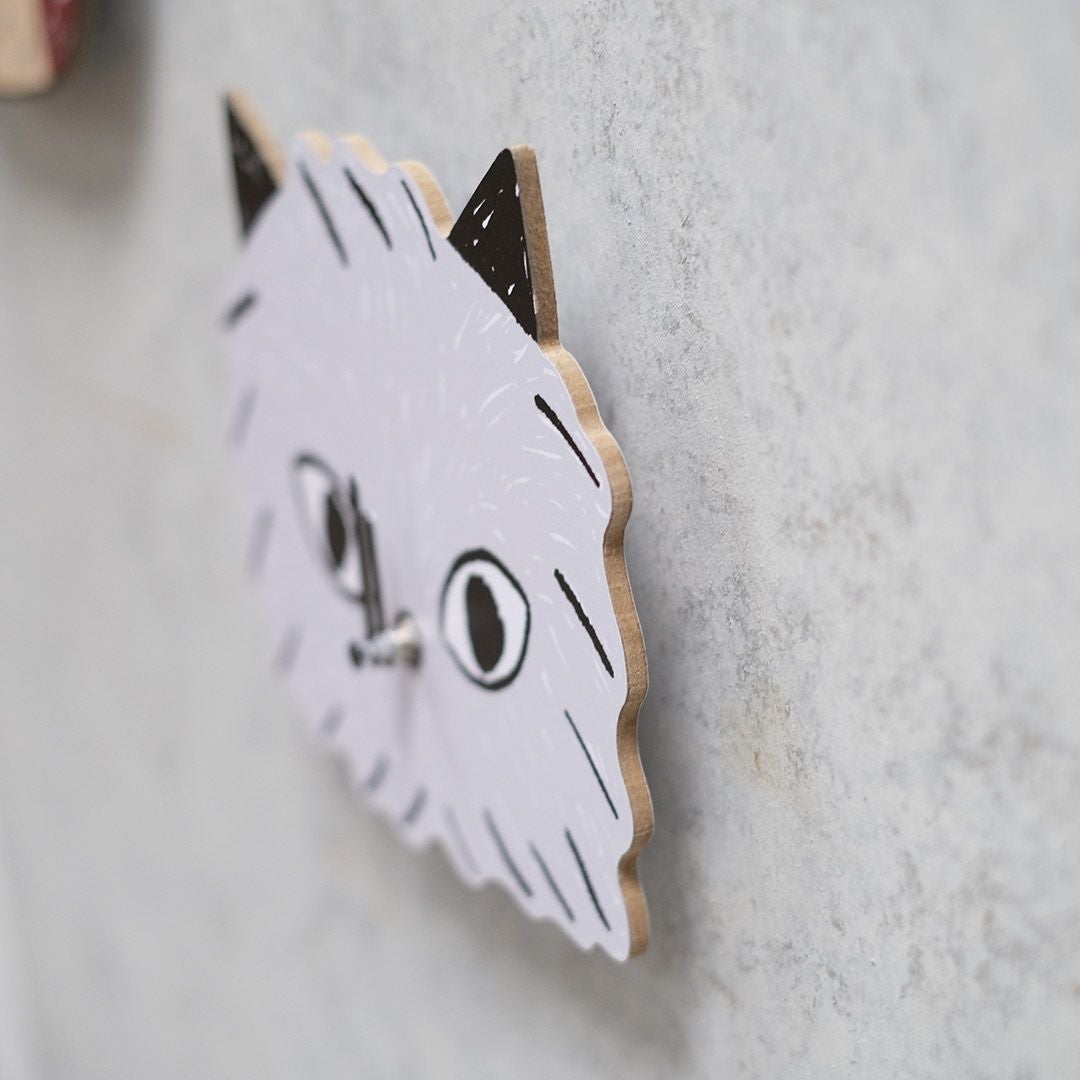 かわいい販売終了 Yamabatosha ねこの壁掛け時計 キャットウォール