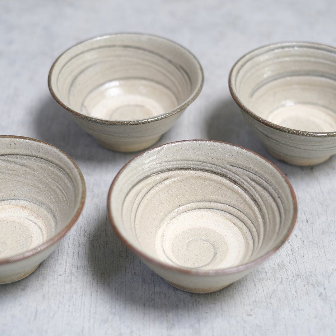 やちむん 沖縄 宮城正享 4寸マカイ 白 飯椀 茶碗 読谷村北窯 登り窯 の