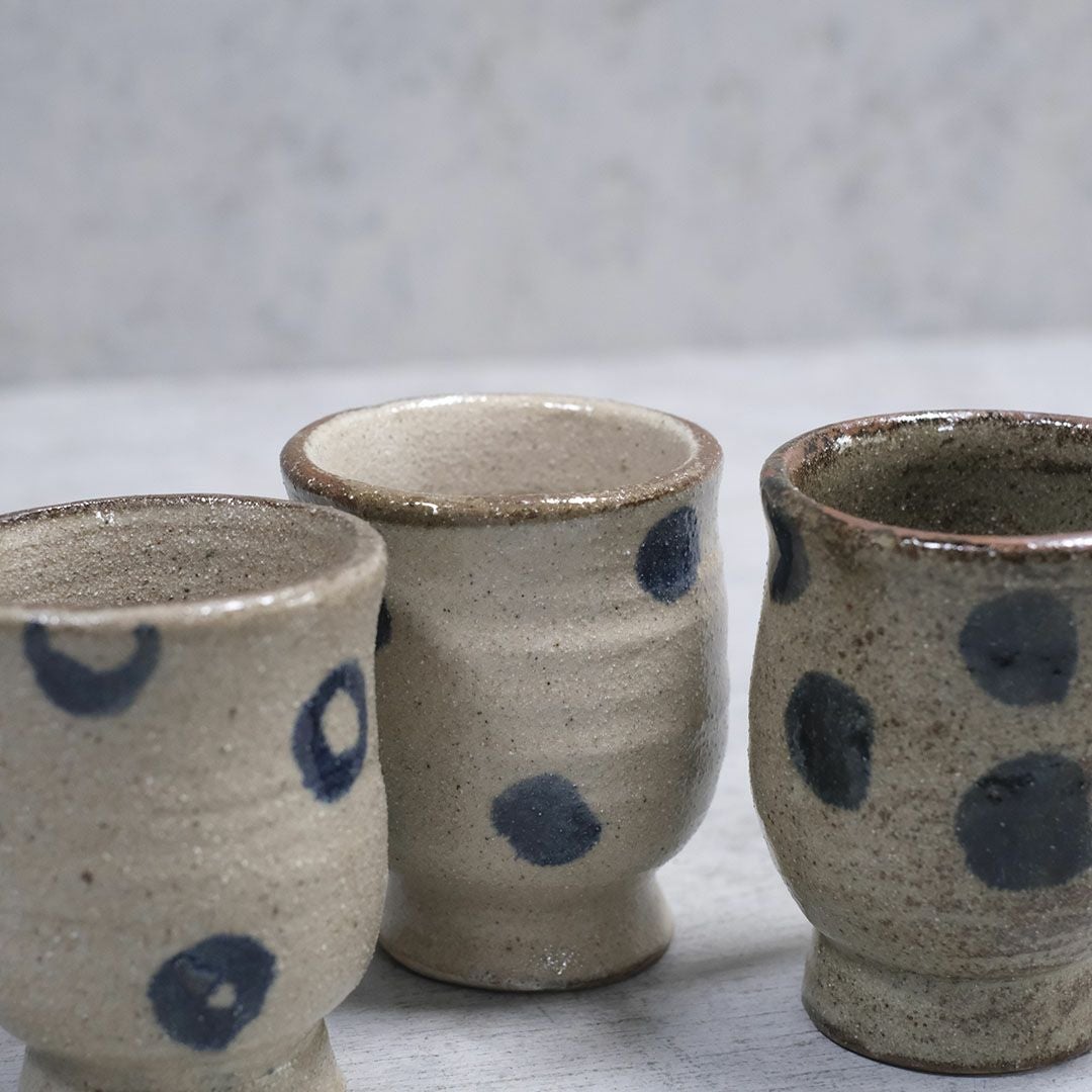 やちむん 沖縄 宮城正享 呉須点打ち ワインカップ コップ 読谷村北窯