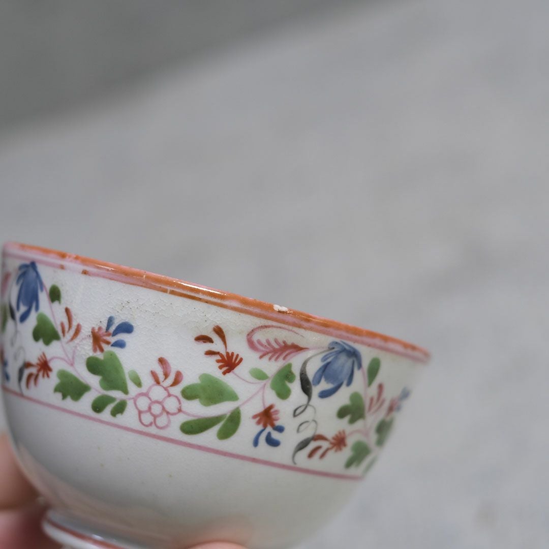 アンティーク ティーボウル 花 古い時代に作られた取っ手のないティーカップ