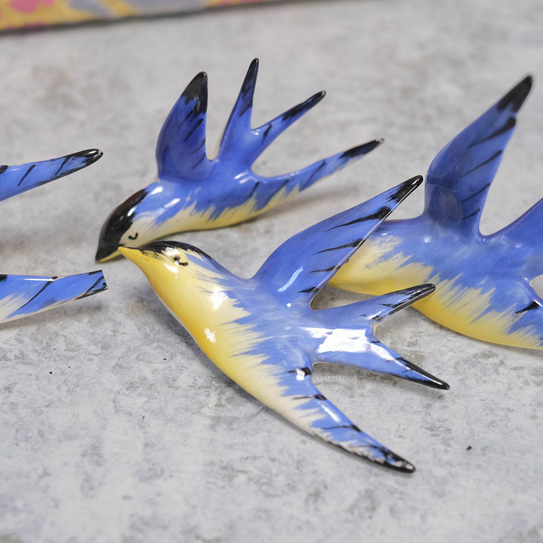 ヴィンテージ 燕オブジェ4個セット イギリス 手作り 陶器の古いツバメの壁飾り