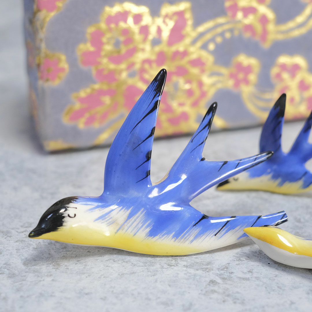 ヴィンテージ 燕オブジェ4個セット イギリス 手作り 陶器の古いツバメの壁飾り