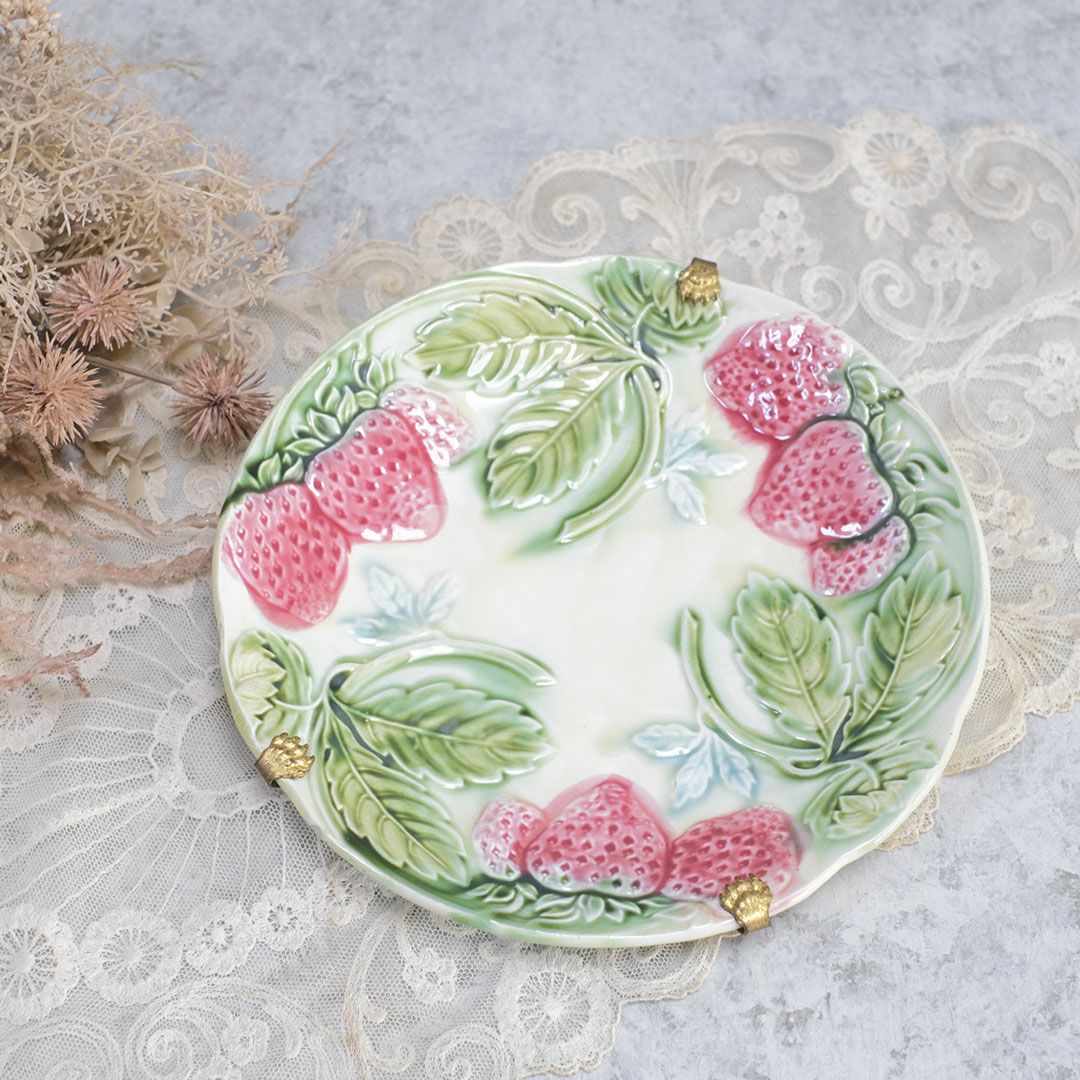 アンティーク バルボティーヌプレート 苺 フランスロレーヌのマジョリカ焼きのお皿 アンティーク食器