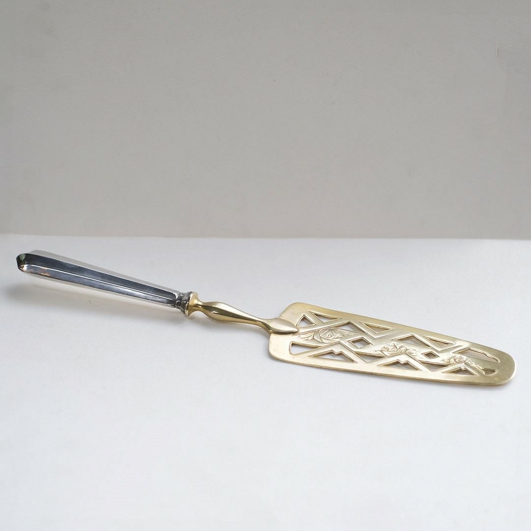 アンティークケーキサーバー フランス アンティークカトラリー 薔薇2