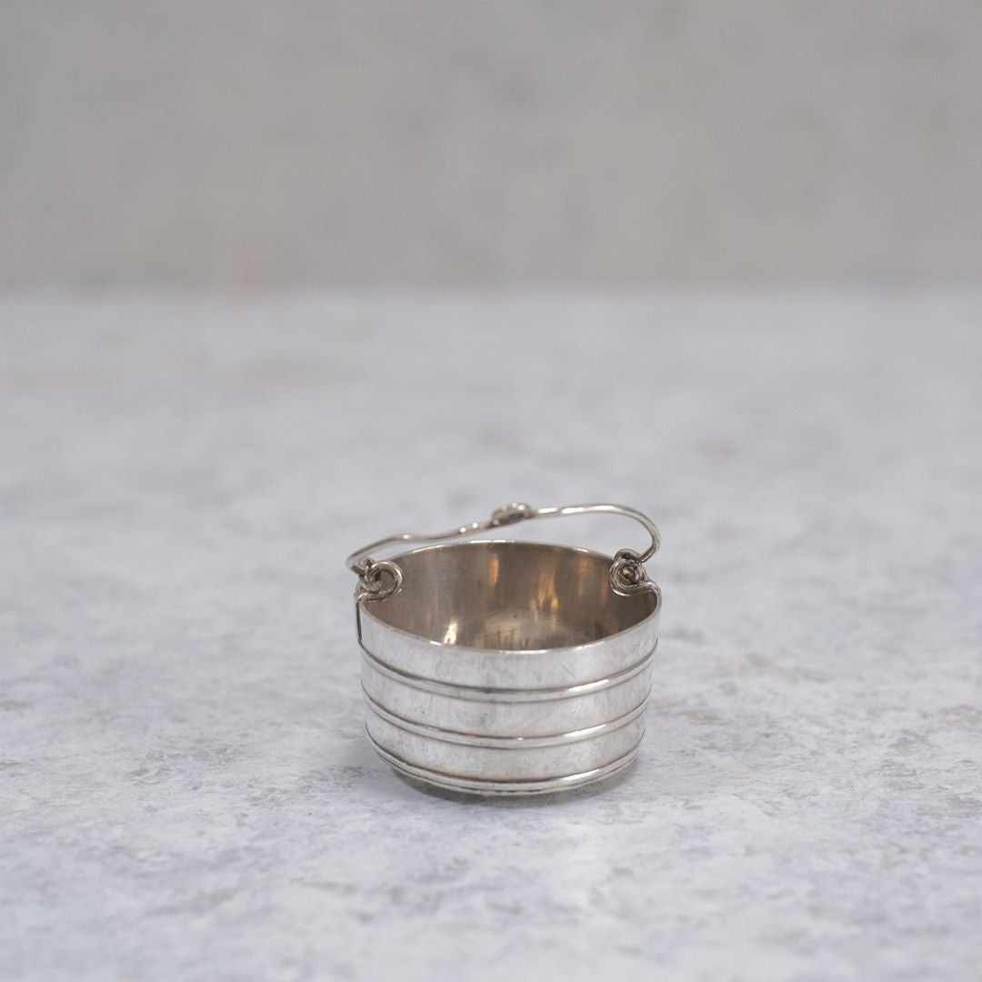 アンティークパソワール フランス ティーストレーナー シルバープレート製3