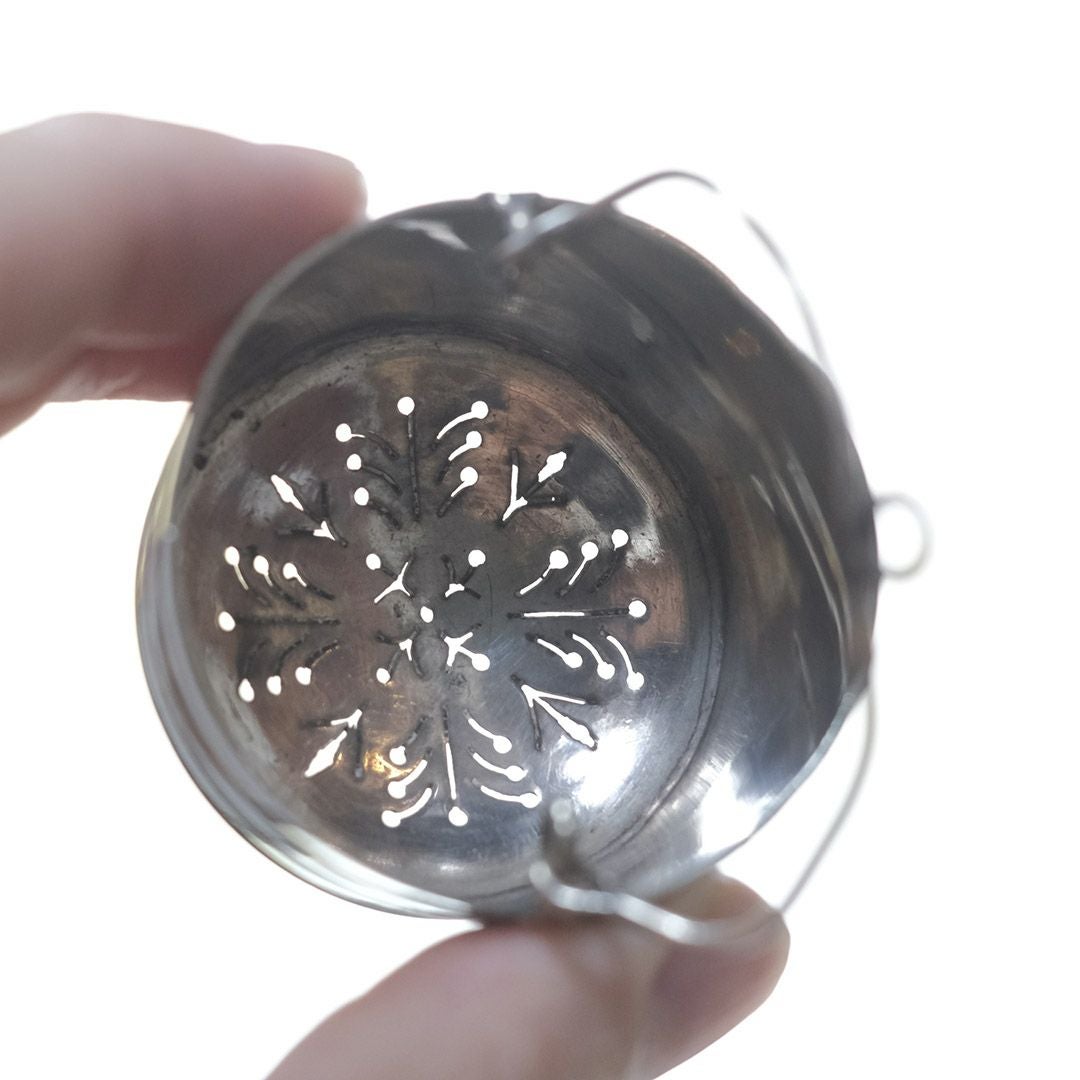 アンティークパソワール フランス ティーストレーナー シルバープレート製5