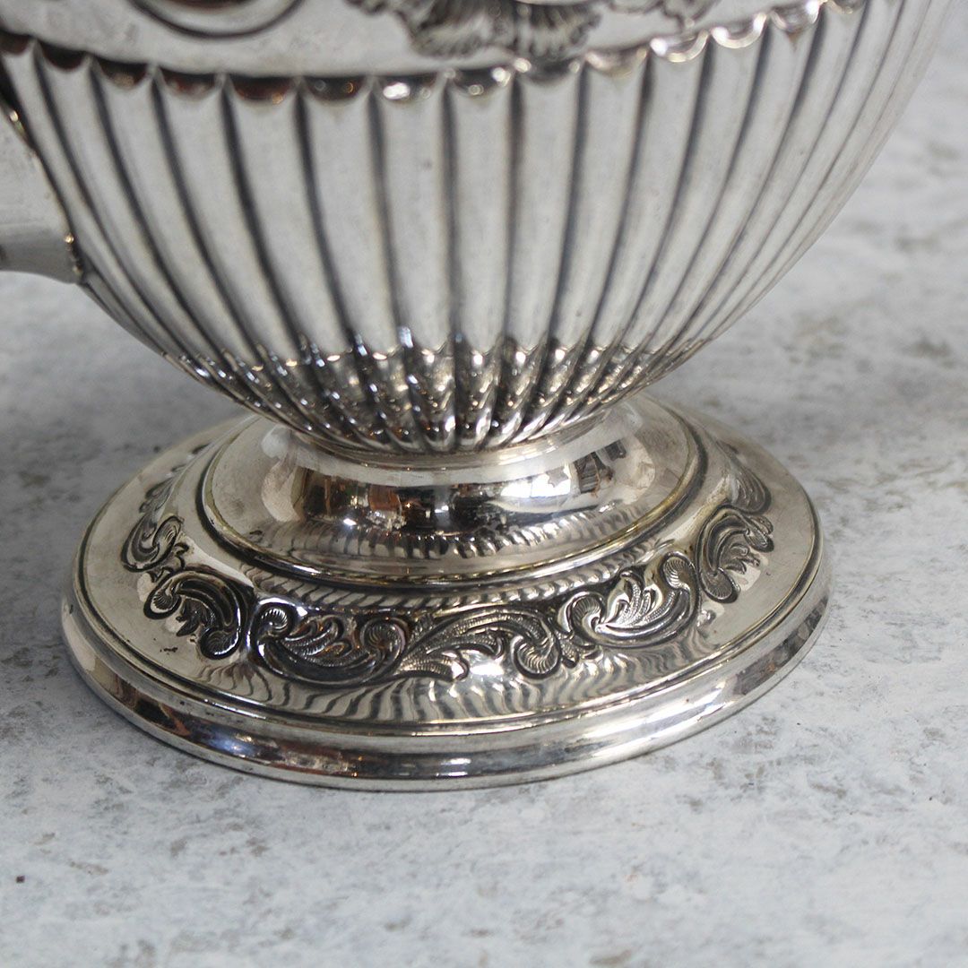 アンティーク シルバープレートティーポット ヴィクトリアンロココ 自然主義的なアカンサスモチーフ装飾