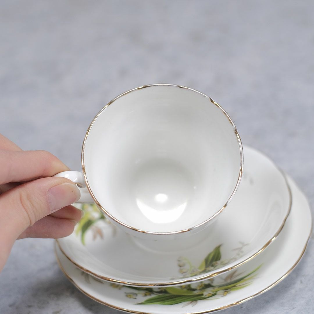 ヴィンテージティーカップトリオ イギリス 鈴蘭 リリー7