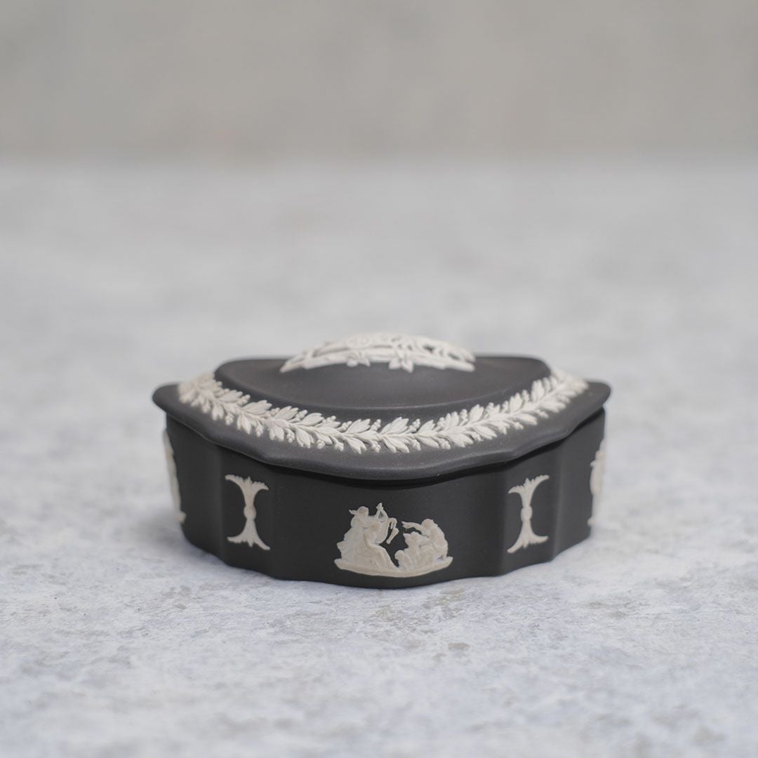 ヴィンテージ WEDGWOOD ウェッジウッド ジャスパー 小物入れ 貴重な黒2