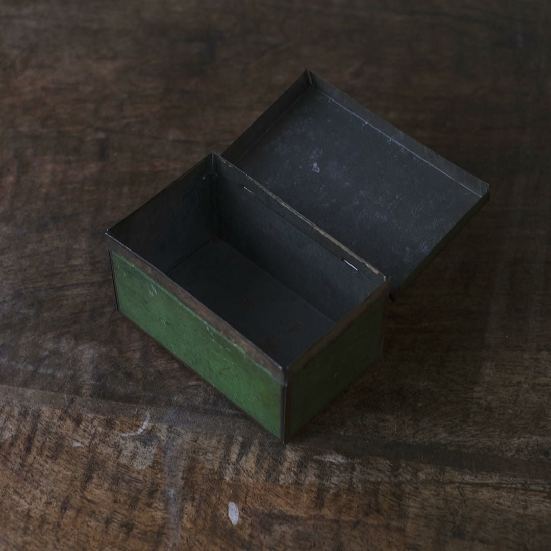 アンティークティン缶 フランス PASTILLES VICHY ETAT3