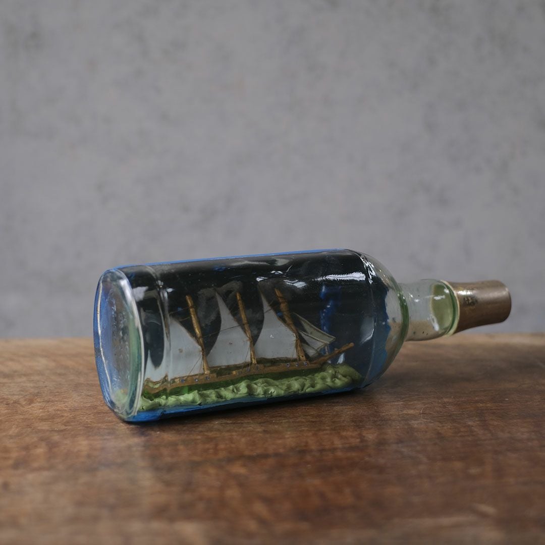 ヴィンテージボトルシップ イギリス ボトルの中に船1