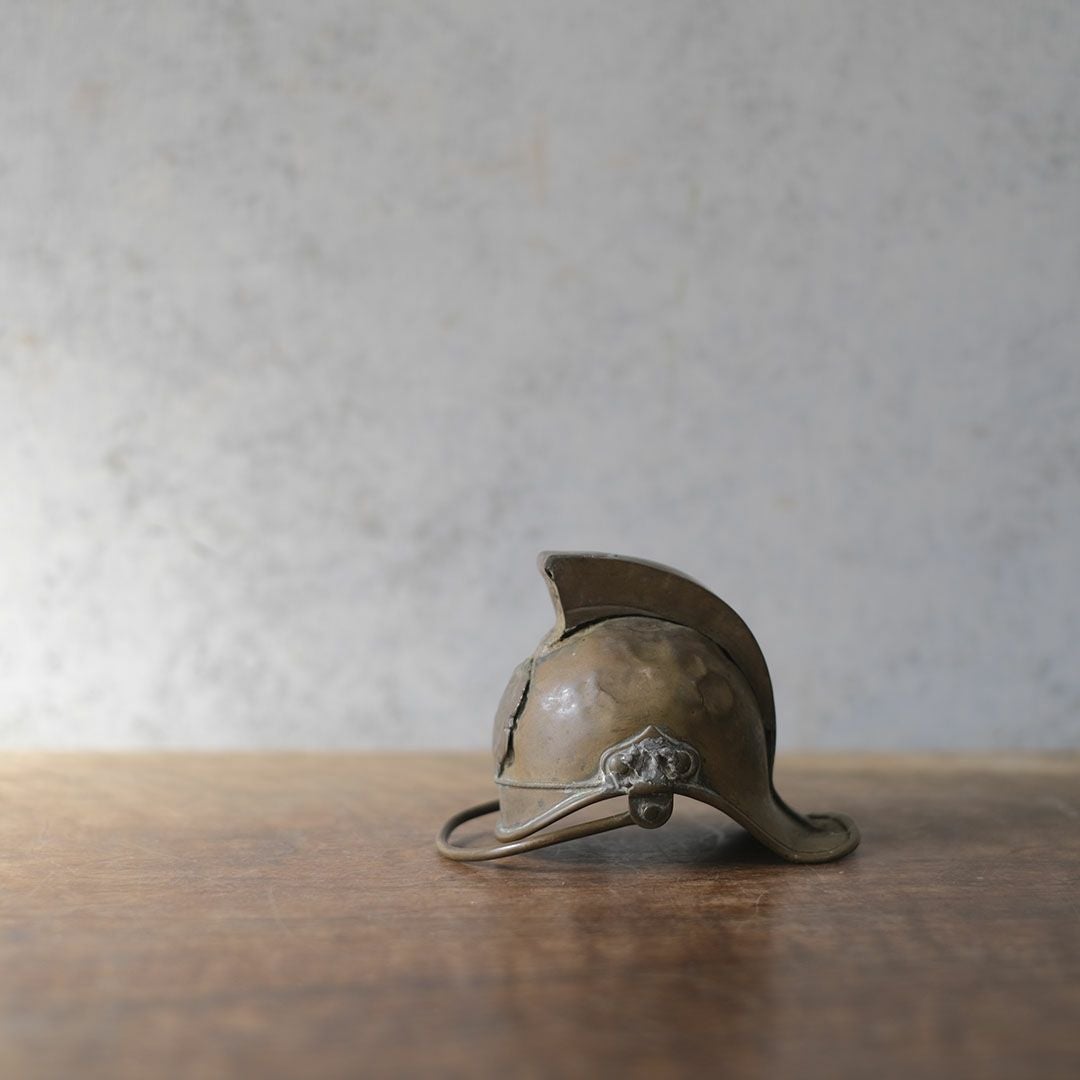 アンティークオブジェ ヘルメット イギリス 真鍮 置物