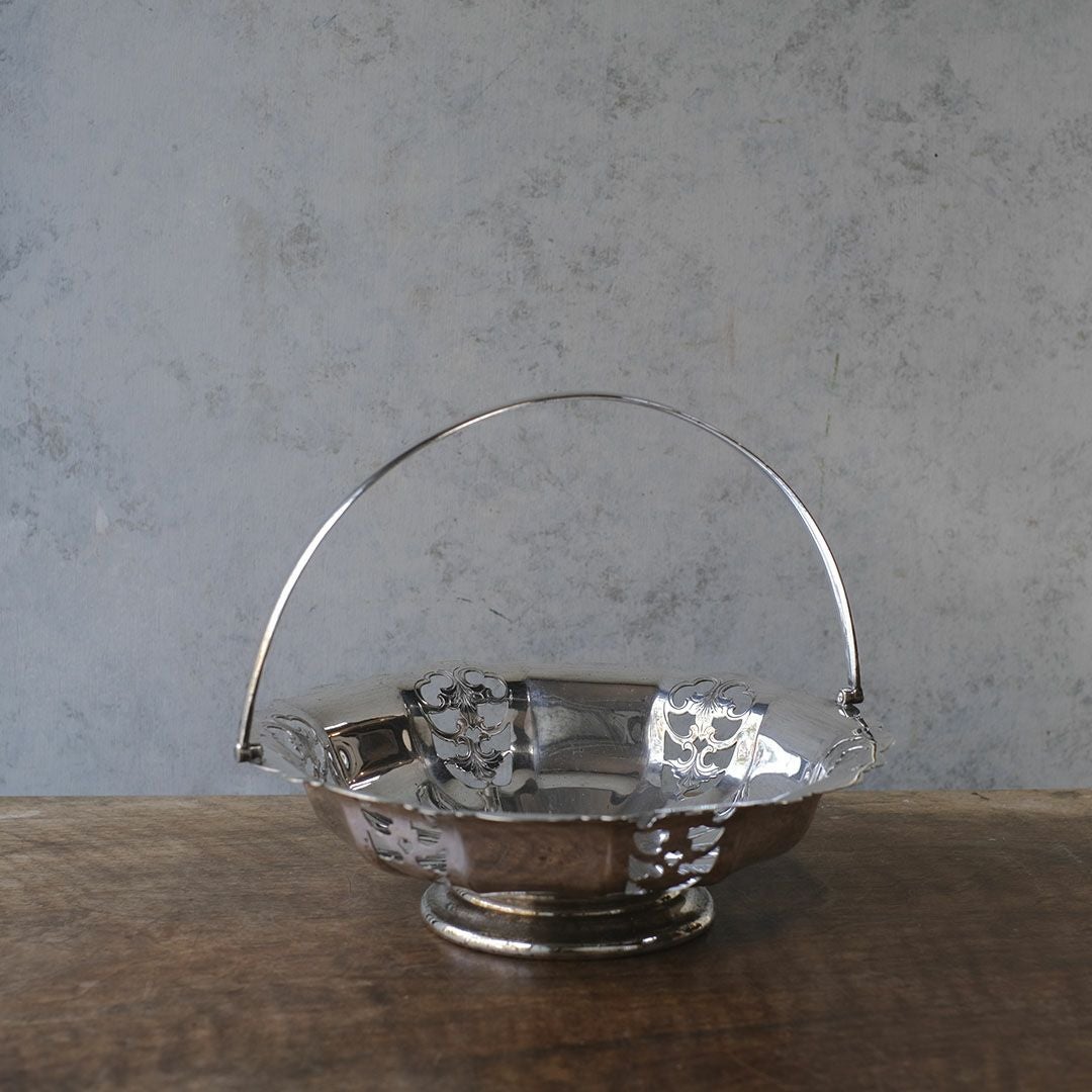 アンティーク シルバープレートハンドルバスケット 花 イギリス 折り畳み式ハンドル2