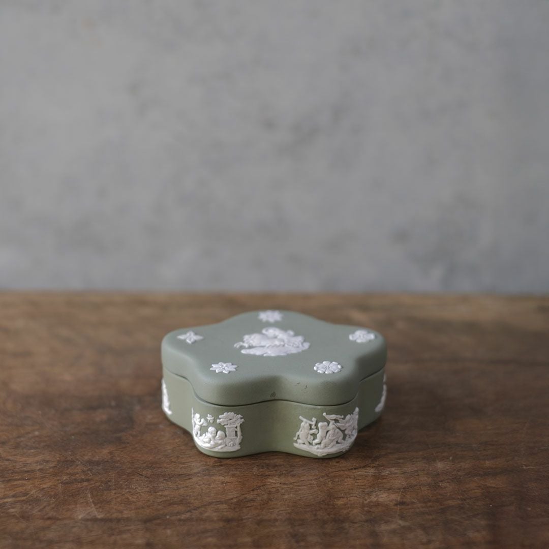 ヴィンテージ WEDGWOODジャスパー小物入れ グリーン ストーンウェアの