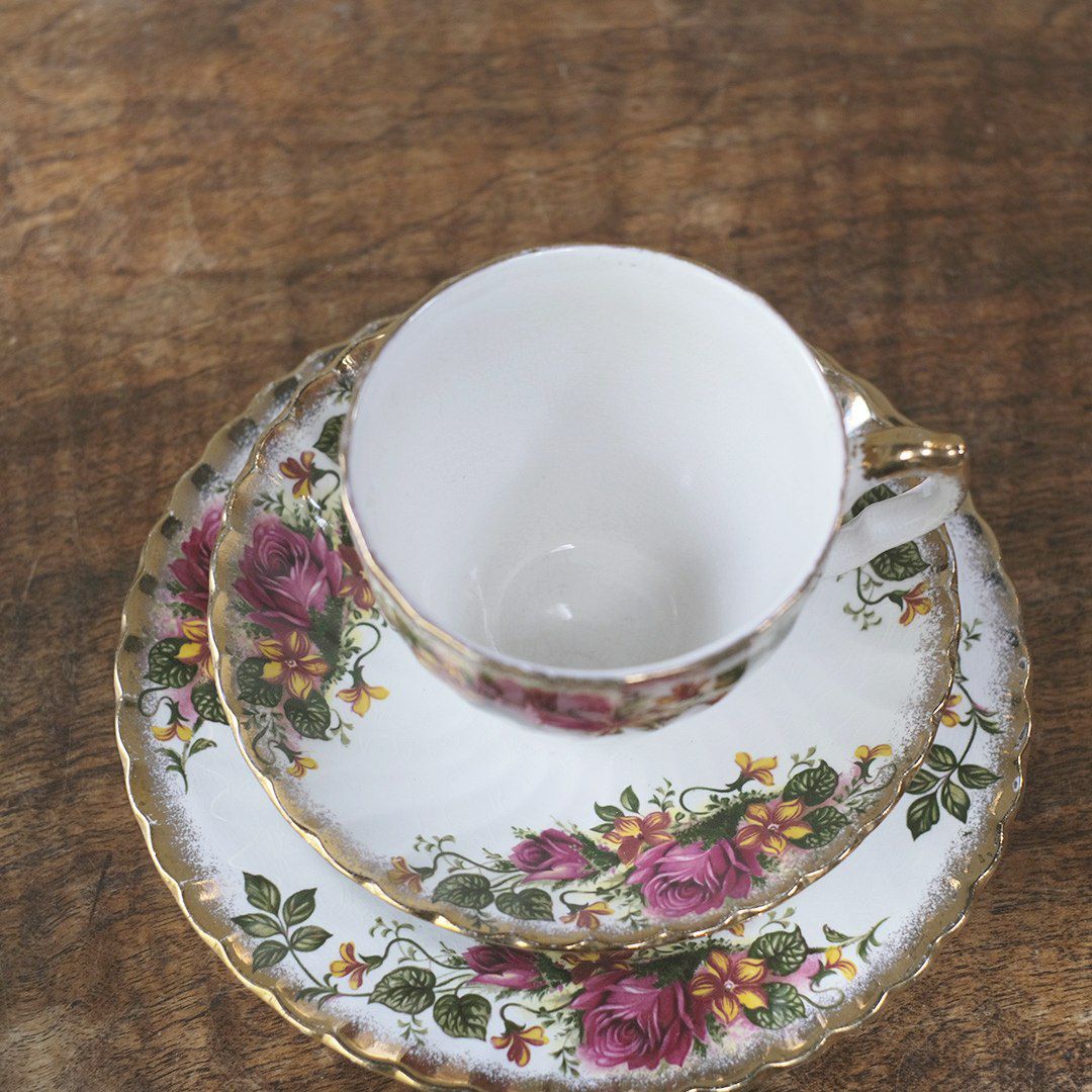 ヴィンテージ ティーカップトリオ Washington Pottery (Staffordshire) Ltd イングリッシュローズ 薔薇 アンティーク食器5