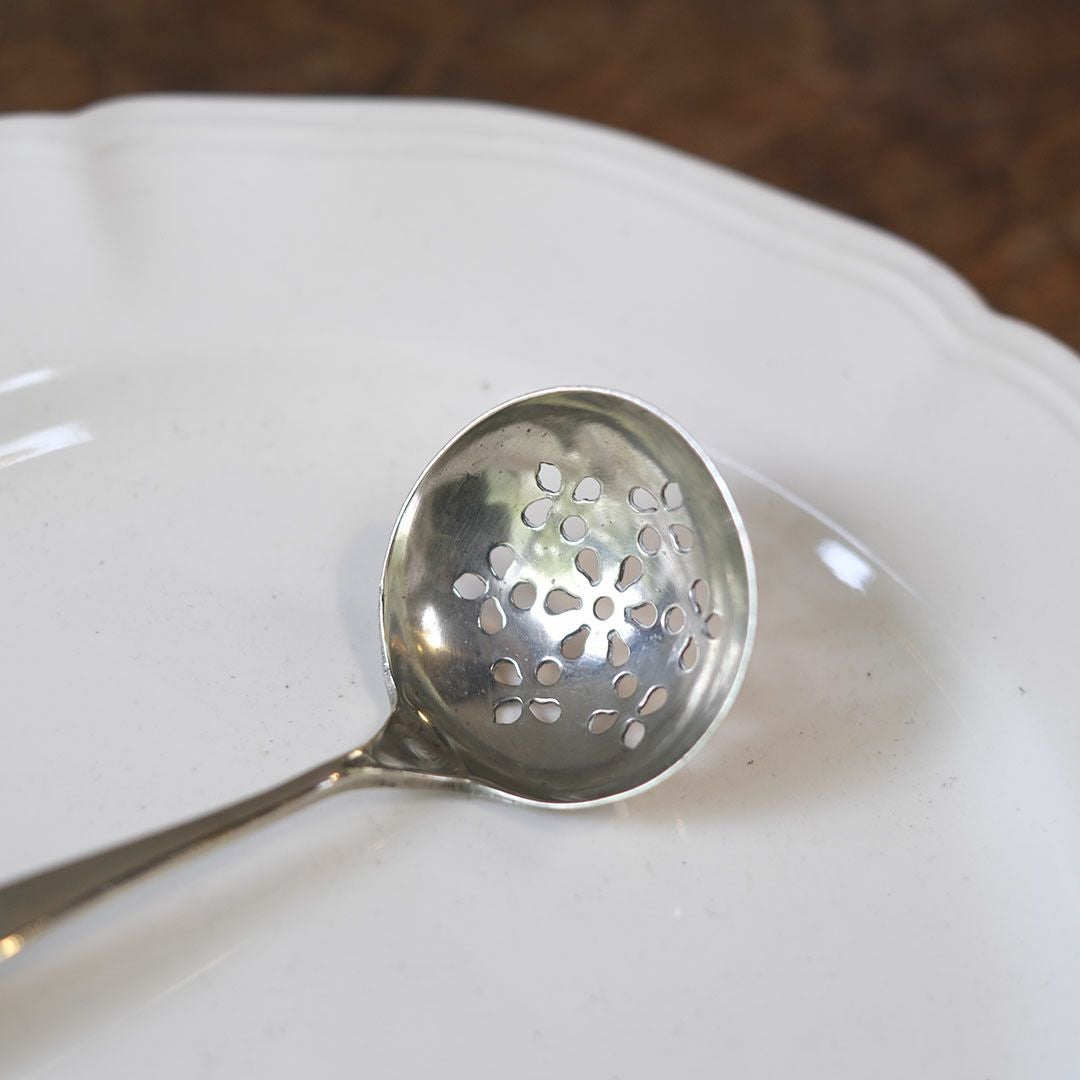 アンティークシュガーシフタースプーン イギリス シルバープレート 銀メッキ2