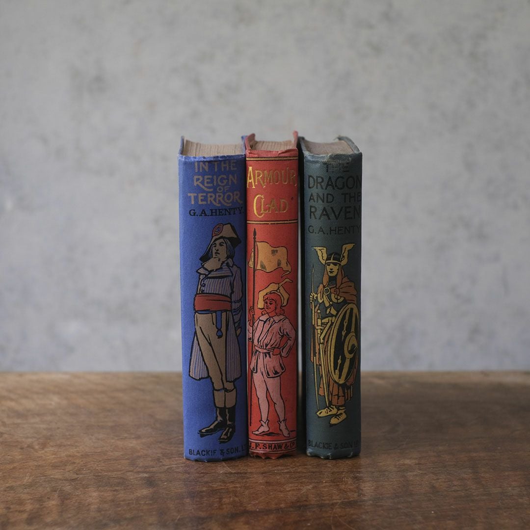 アンティーク本 イギリスの児童書 挿絵入りの古書2