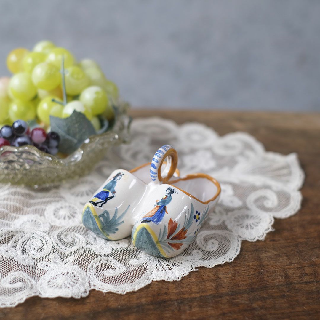 アンティークポーセリンシューズ 置物 フランス 小さな陶器の靴 ソルトクロッグ5