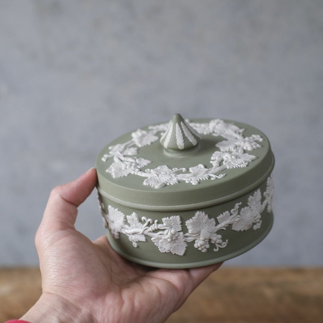 ヴィンテージ WEDGWOODジャスパー 蓋付小物入れ ケース ストーンウェア イギリス セージグリーン7