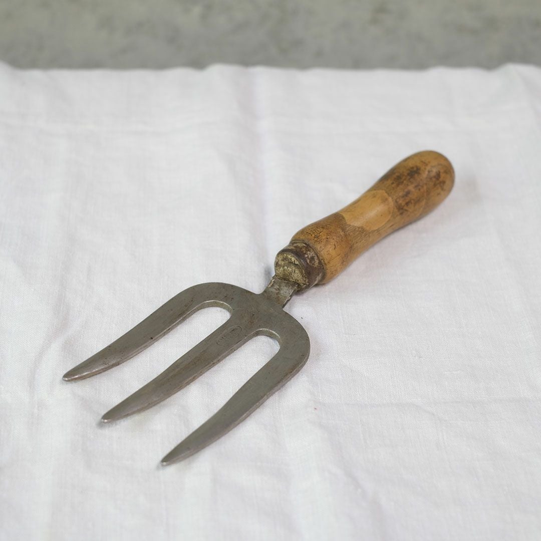 アンティーク ハンドガーデンツール イギリス 愛着の湧く古い木と鉄の庭道具4