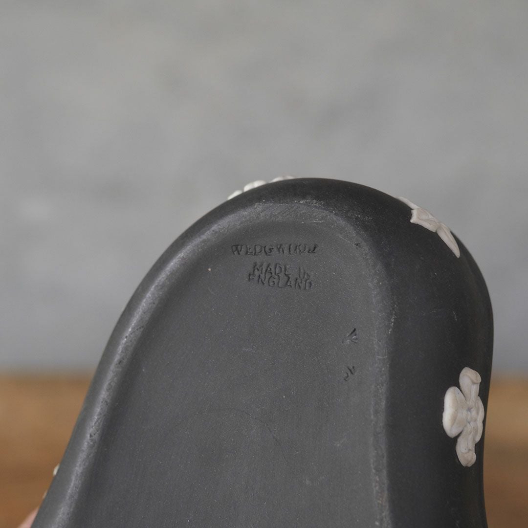 ヴィンテージ WEDGWOODジャスパー トリンケットボックス 貴重な黒8