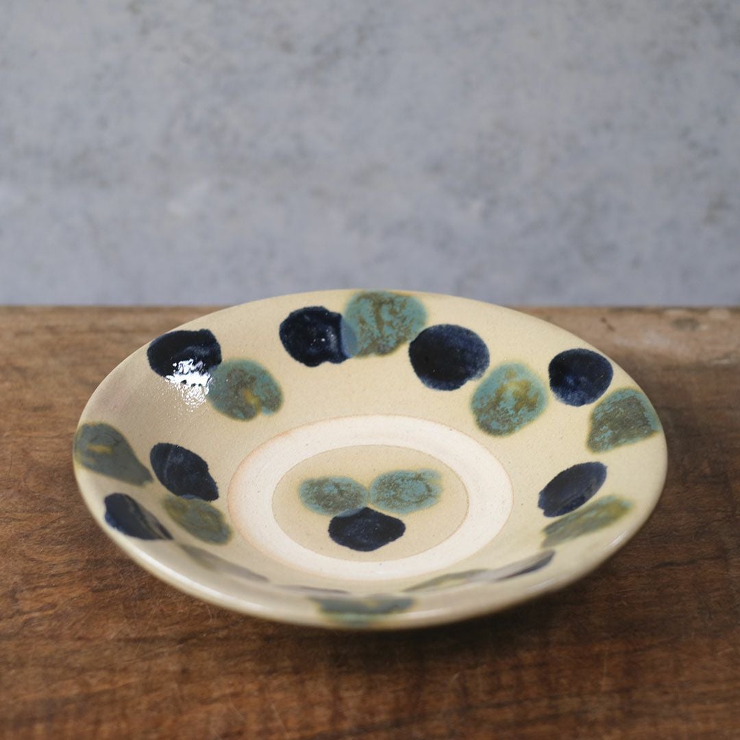 やちむん 沖縄 宮城正享 皿  点打ち 読谷村北窯 一点物2