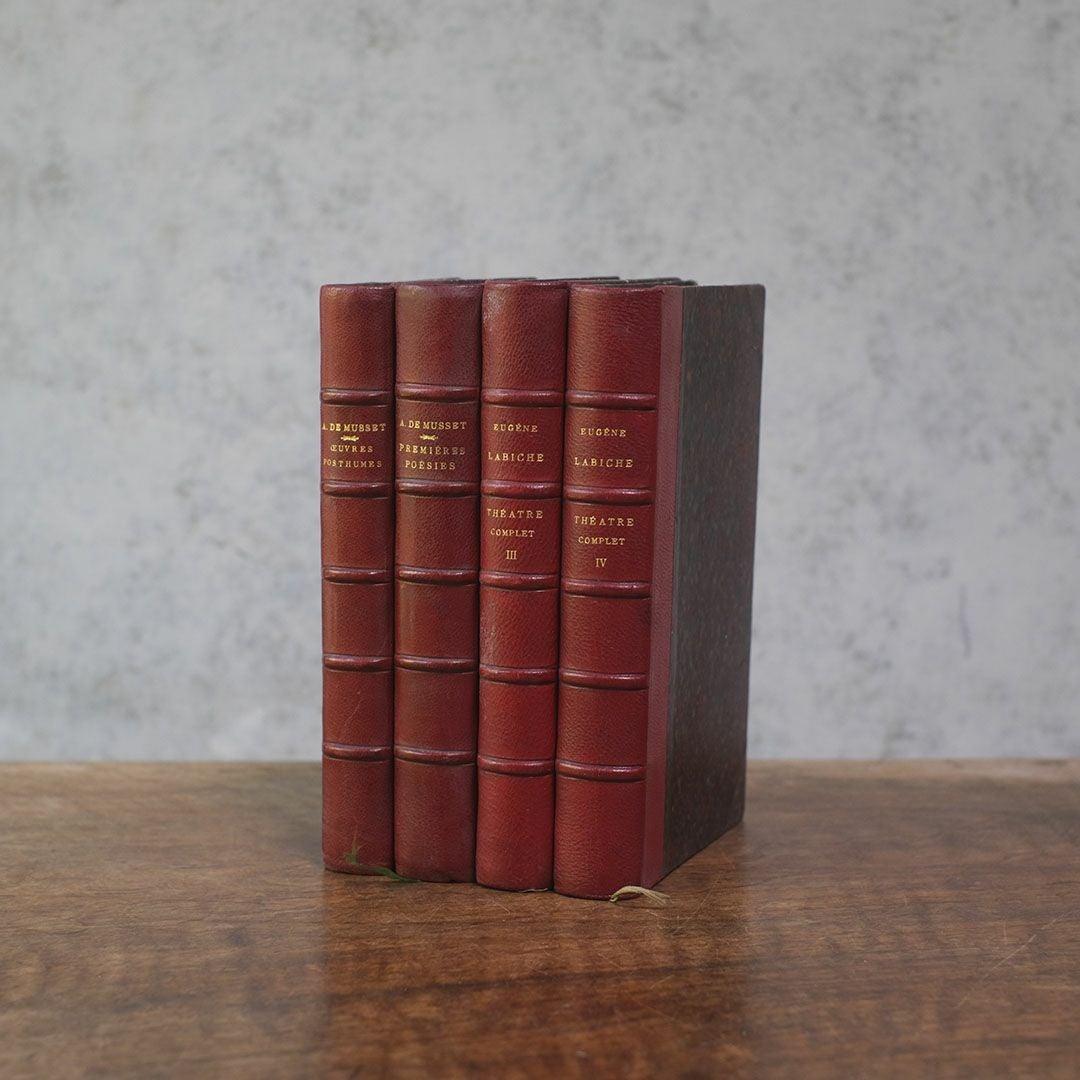 アンティークブック 革張りの古書 レザーブック ヨーロッパ