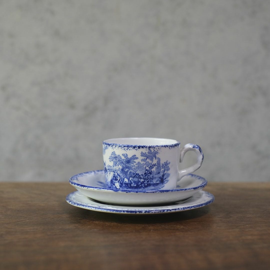 アンティークカップ&ソーサトリオ ミニ デミタス シノワズリ