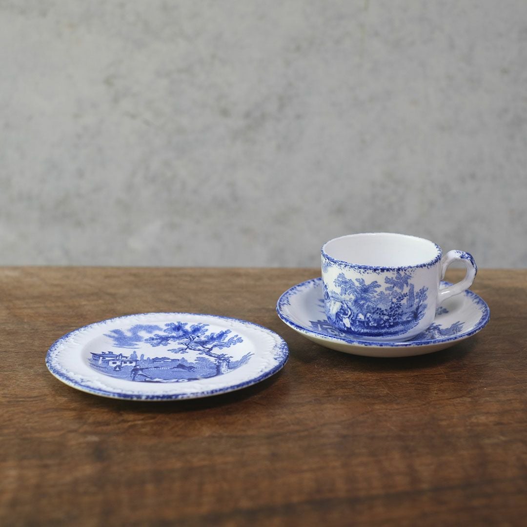 アンティークカップ&ソーサトリオ ミニ デミタス シノワズリ1