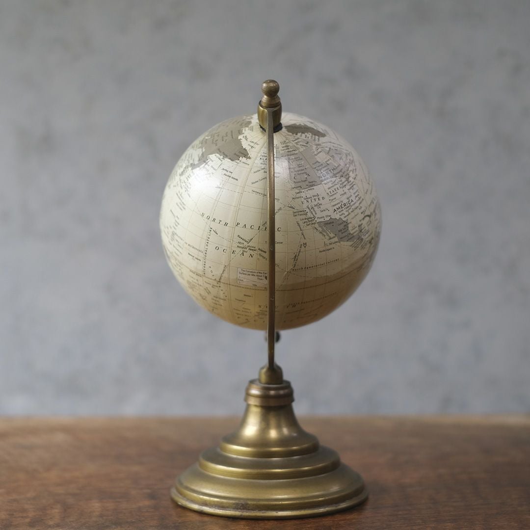 ヴィンテージグローブ イギリス 地球儀 置物3