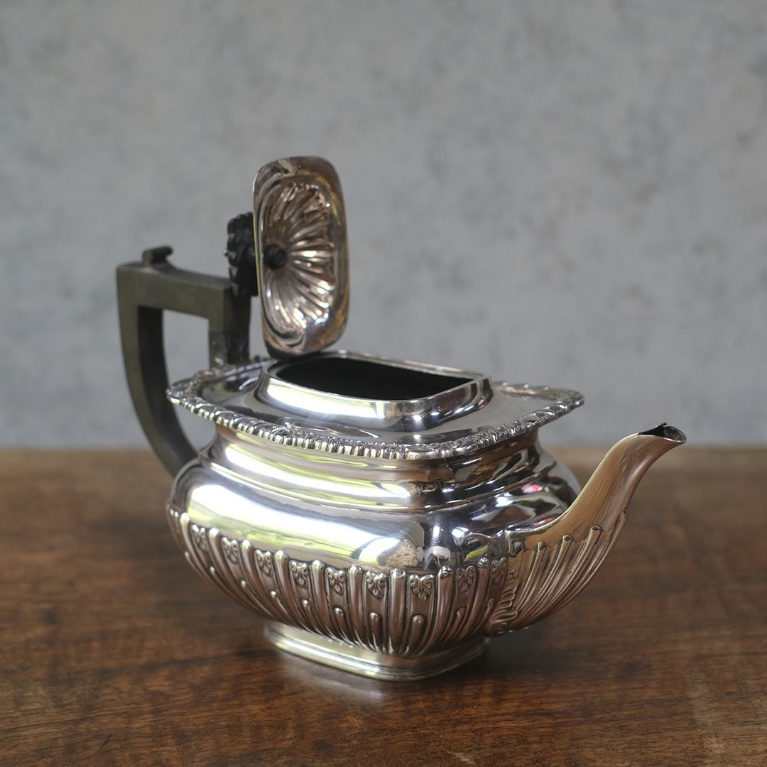 アンティークティーポット シルバープレート イギリス6