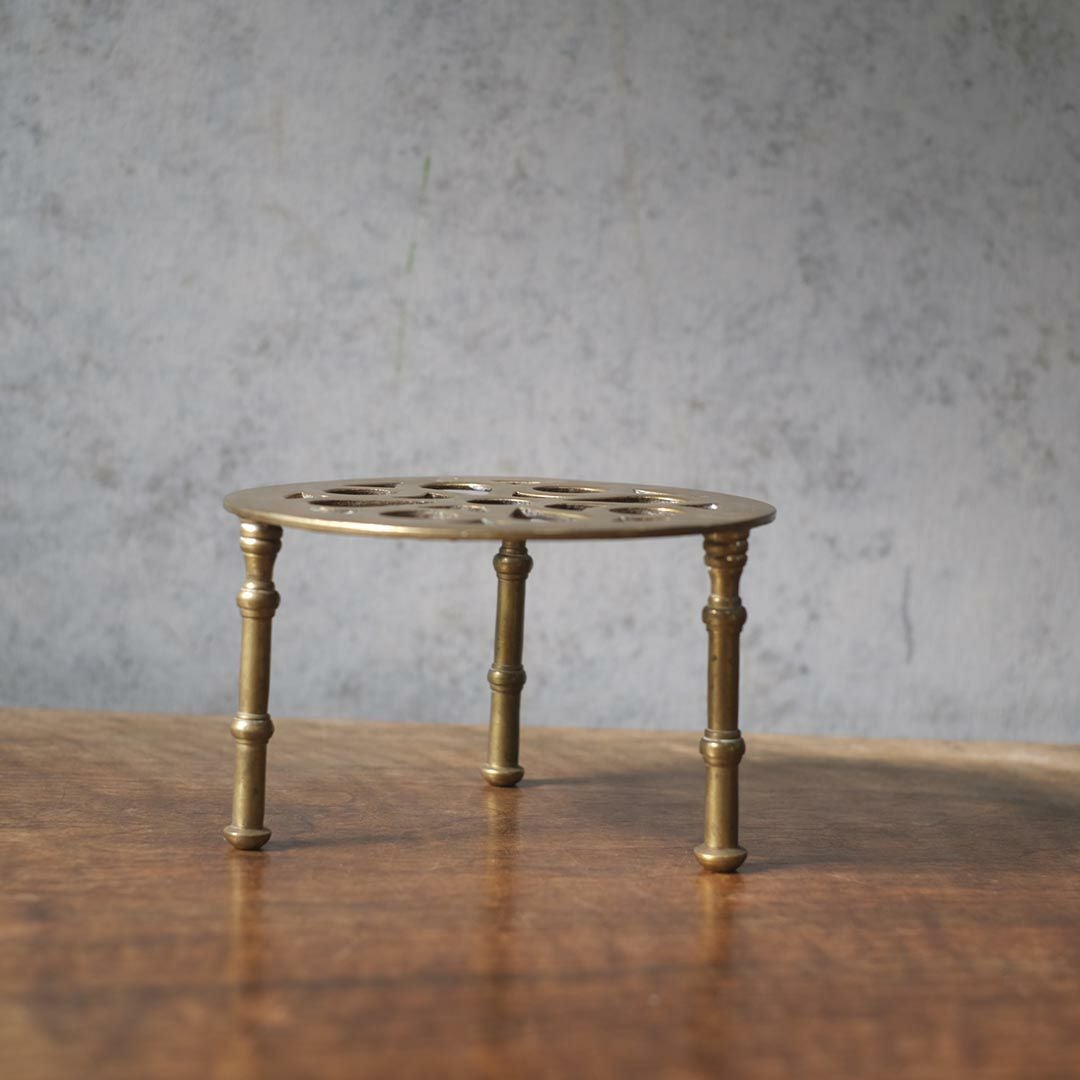 アンティークケトルスタンド イギリス 真鍮2