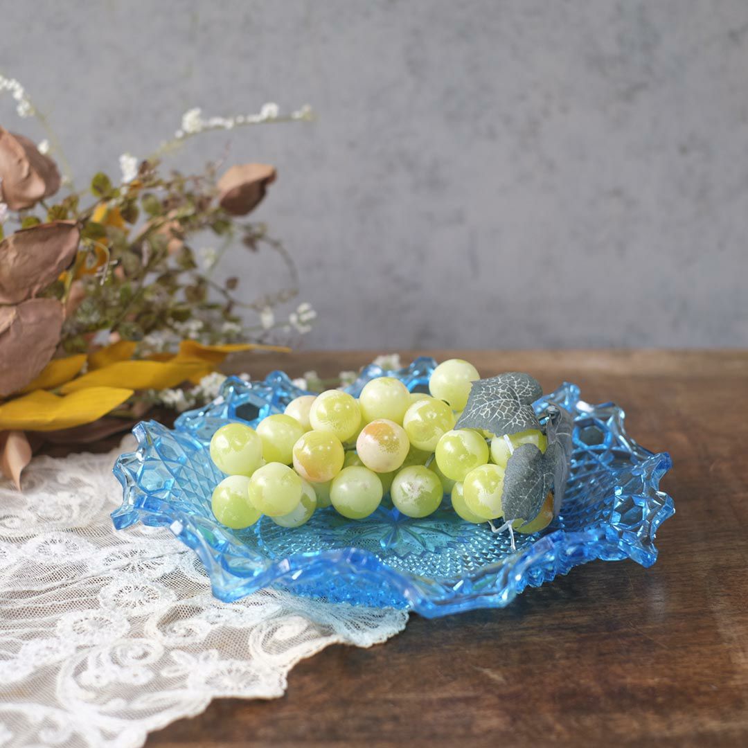 アンティーク ガラスコンポート ブルー色鮮やかなイギリスのガラストレイ